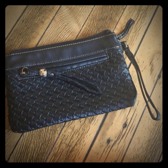 Target Handbags - Black wristlet clutch